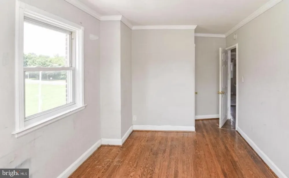 2565 HARLEM AVENUE Baltimore, MD 21216