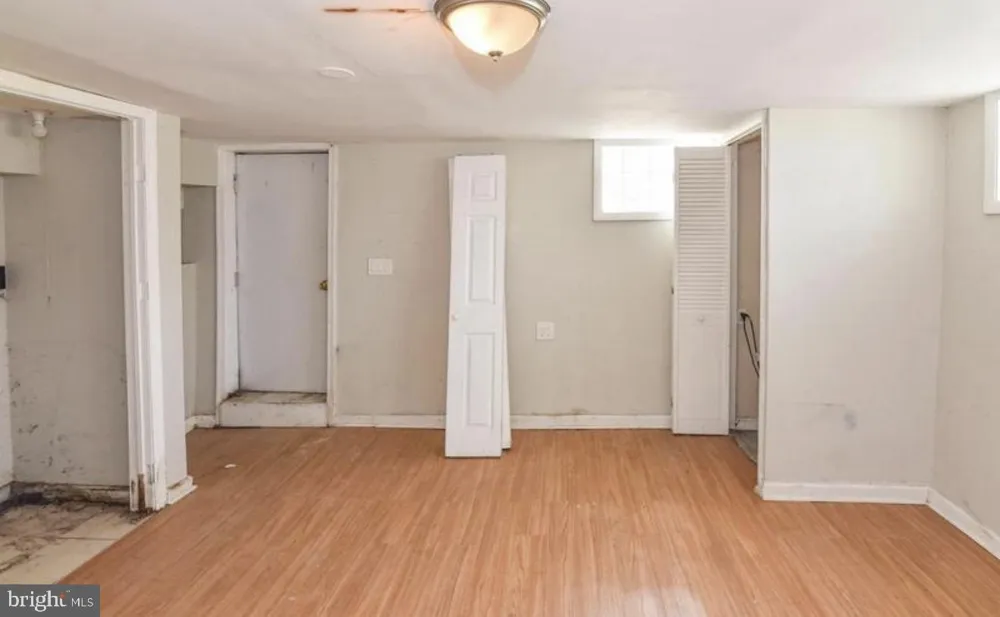 2565 HARLEM AVENUE Baltimore, MD 21216