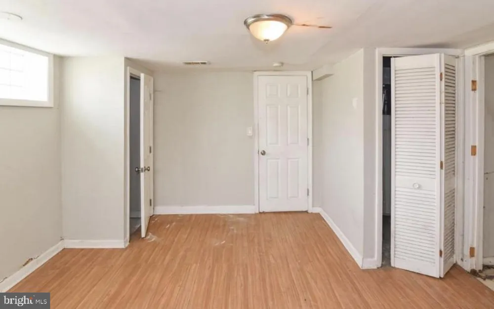 2565 HARLEM AVENUE Baltimore, MD 21216