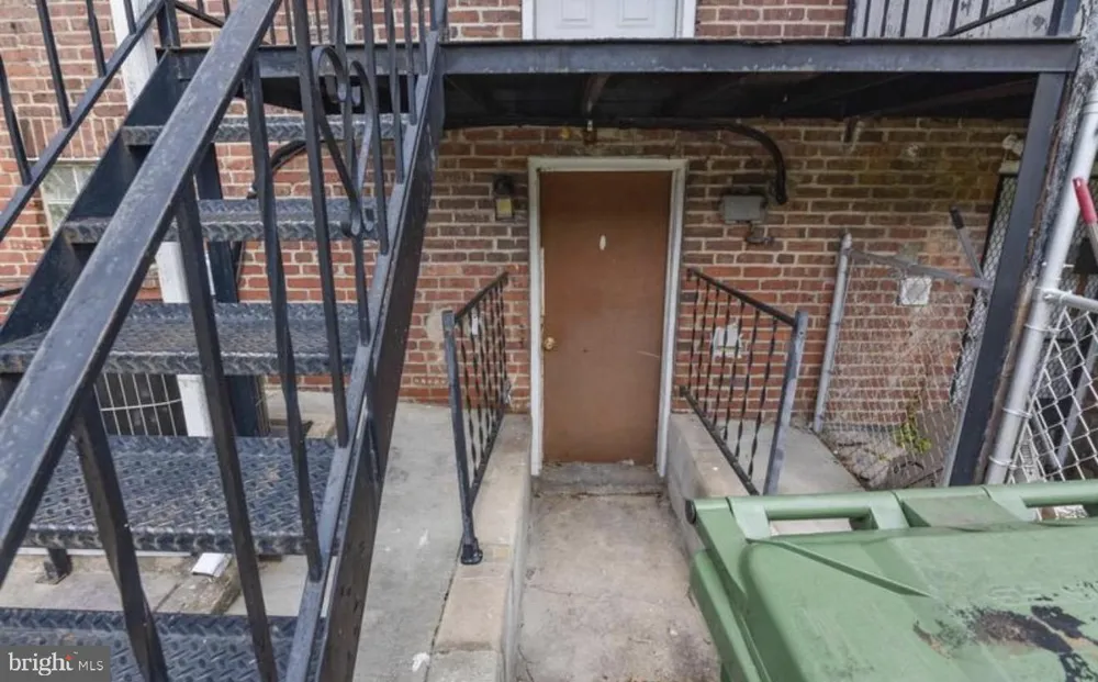 2565 HARLEM AVENUE Baltimore, MD 21216