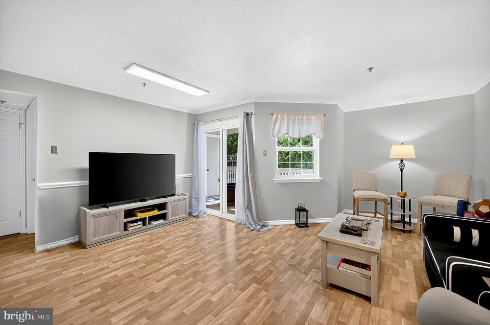 1504 LINCOLN WAY #216 Mclean, VA 22102