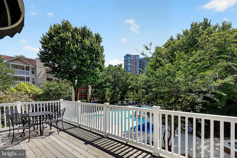 1504 LINCOLN WAY #216 Mclean, VA 22102