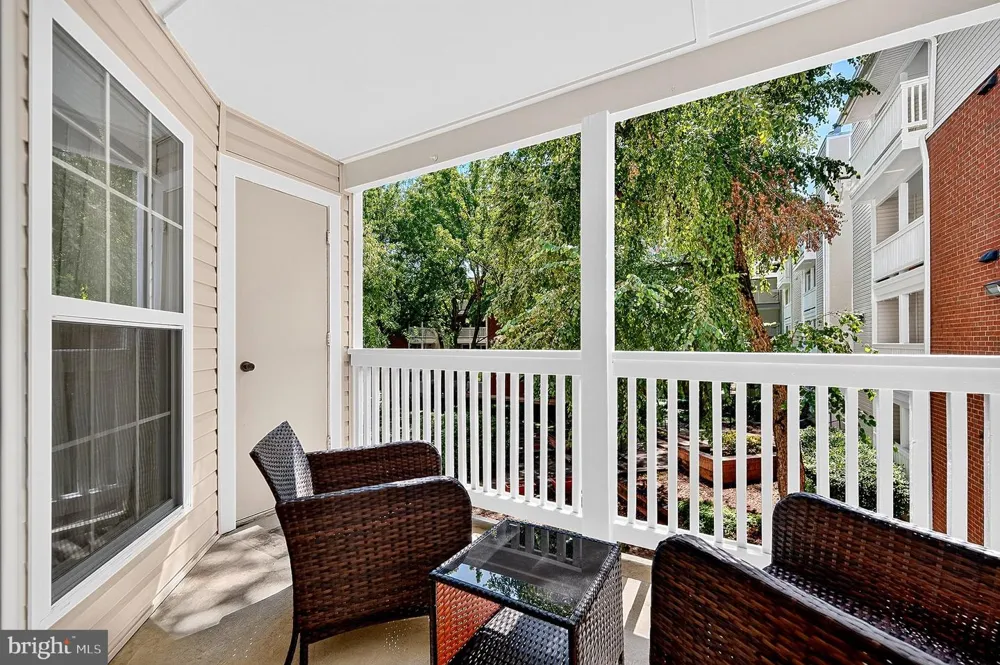 1504 LINCOLN WAY #216 Mclean, VA 22102