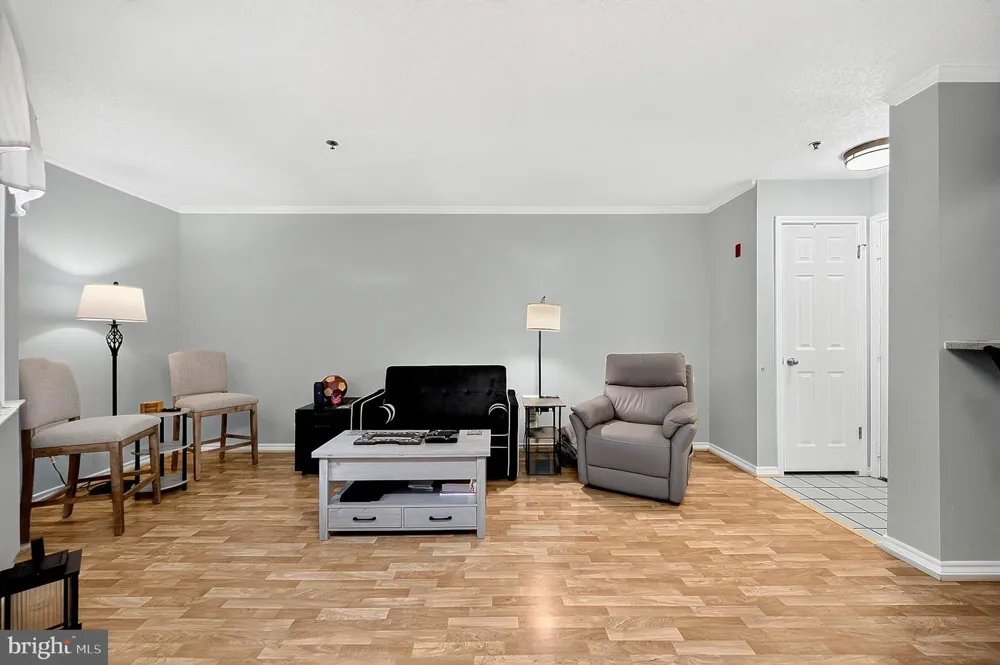 1504 LINCOLN WAY #216 Mclean, VA 22102