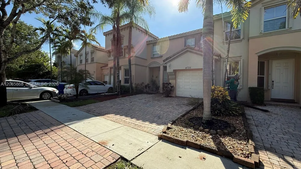 4735 SW 164th Ave Miramar, FL 33027