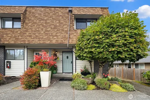 21105 80th Avenue W #104