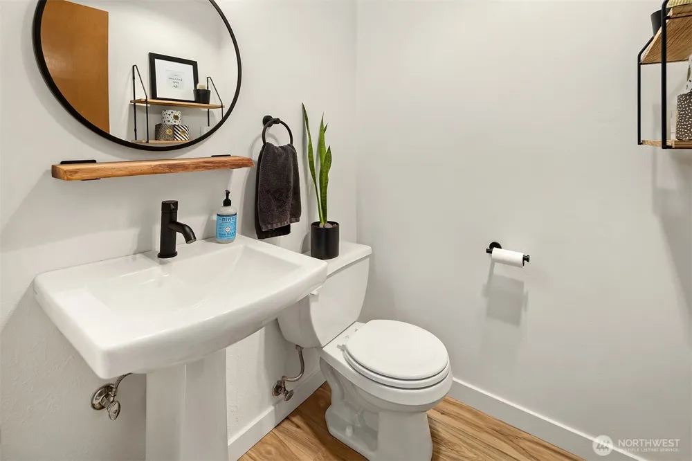 21105 80th Avenue W #104 Edmonds, WA 98026