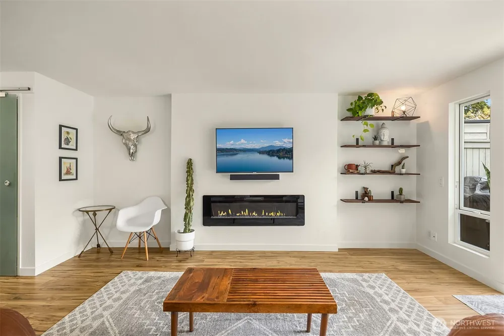 21105 80th Avenue W #104 Edmonds, WA 98026