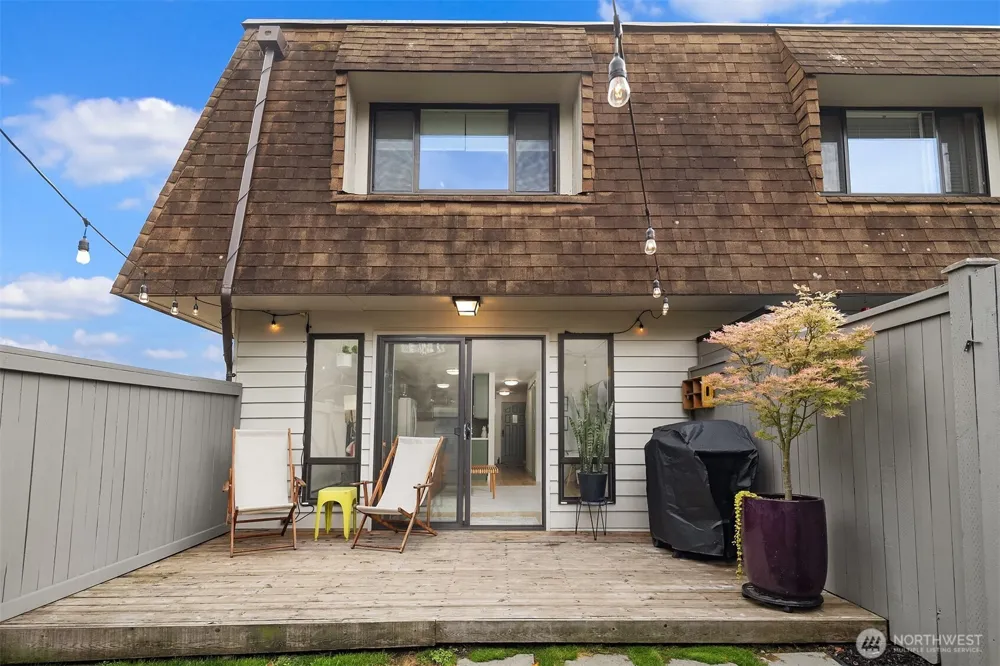 21105 80th Avenue W #104 Edmonds, WA 98026