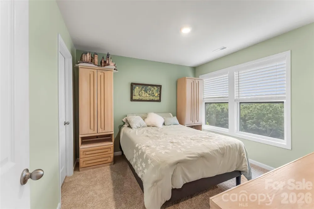 138 Creekview Road Hendersonville, NC 28792