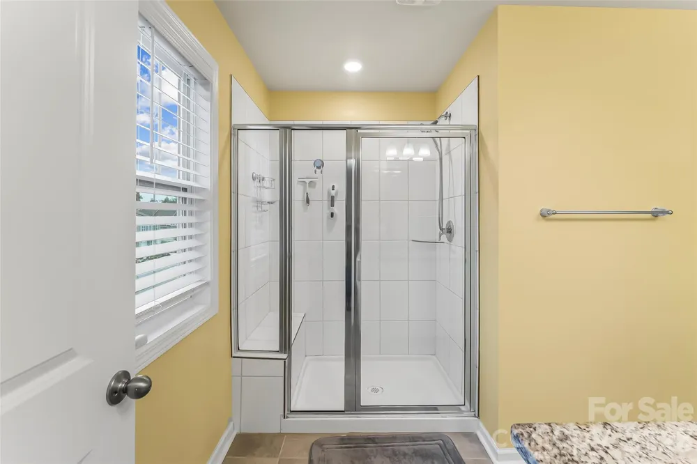 138 Creekview Road Hendersonville, NC 28792