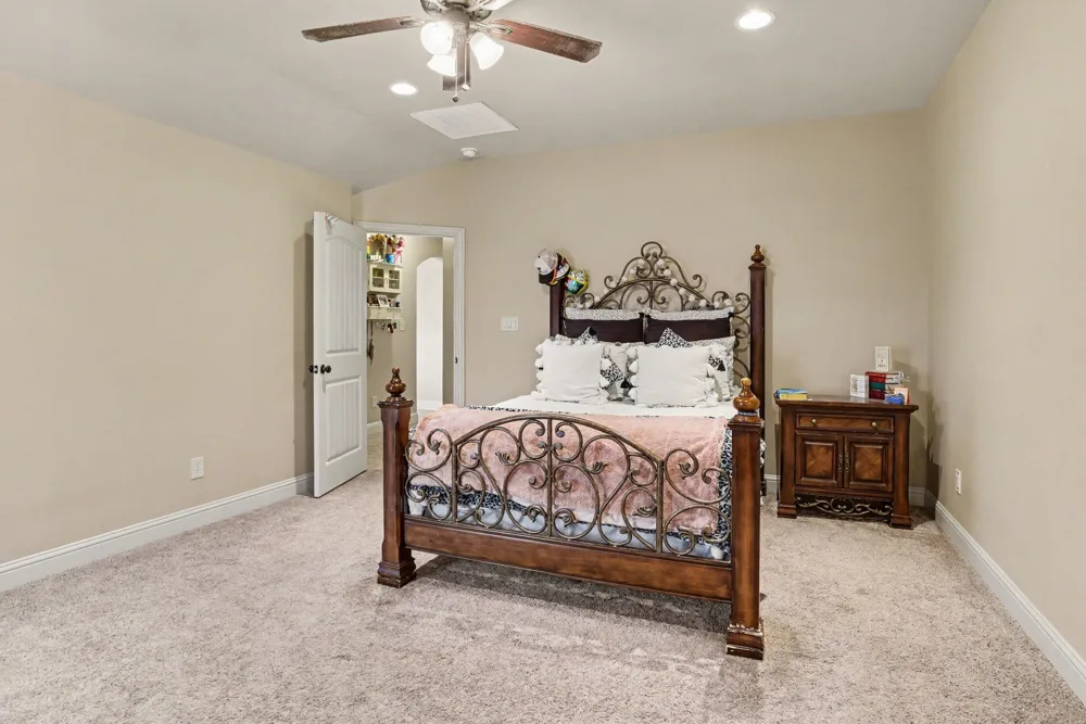 4909 County Road 2720 Caddo Mills, TX 75135