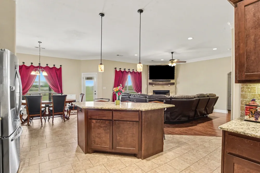 4909 County Road 2720 Caddo Mills, TX 75135