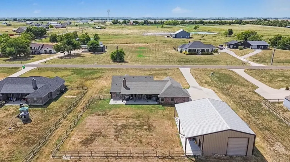 4909 County Road 2720 Caddo Mills, TX 75135