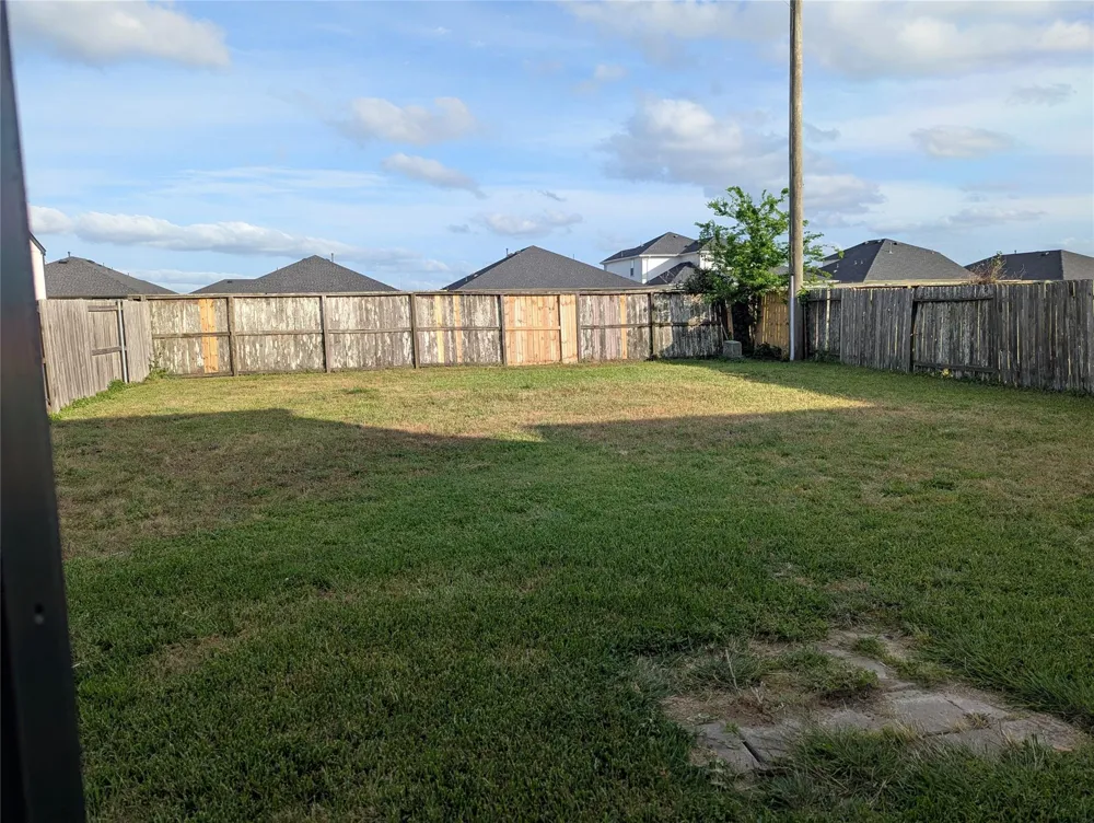 3919 Hollow Cove Lane Richmond, TX 77469
