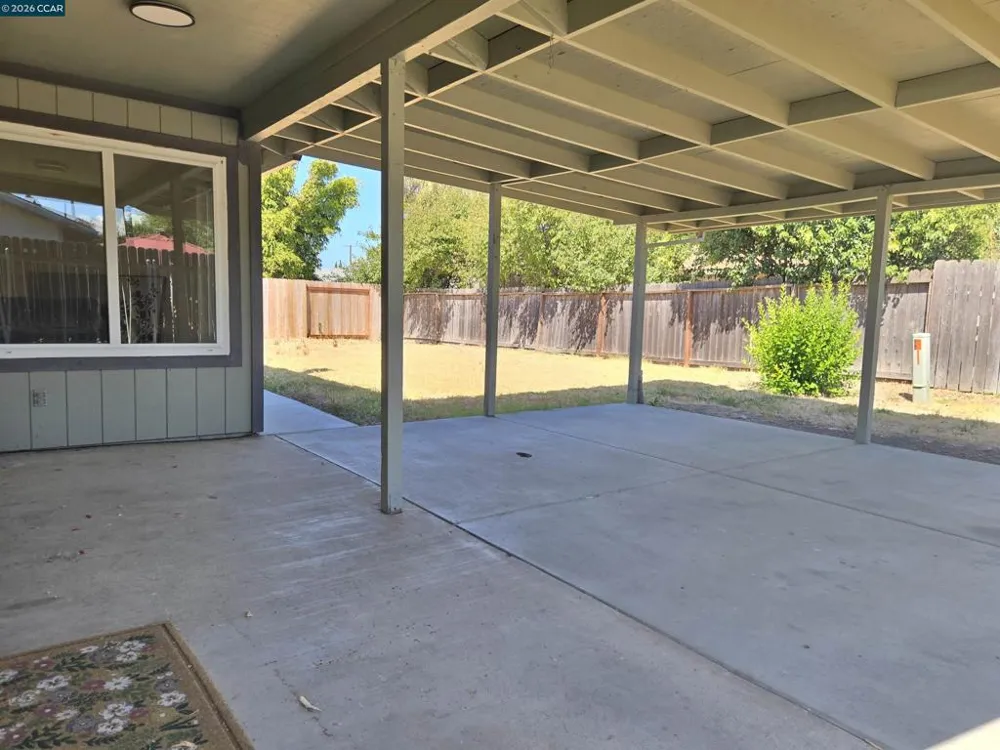 2817 Provo Way Sacramento, CA 95822