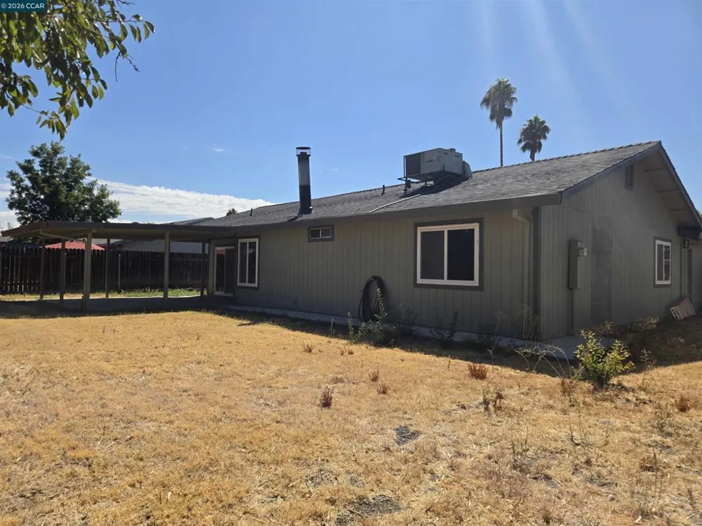 2817 Provo Way Sacramento, CA 95822