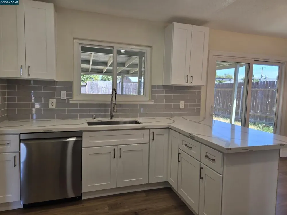 2817 Provo Way Sacramento, CA 95822