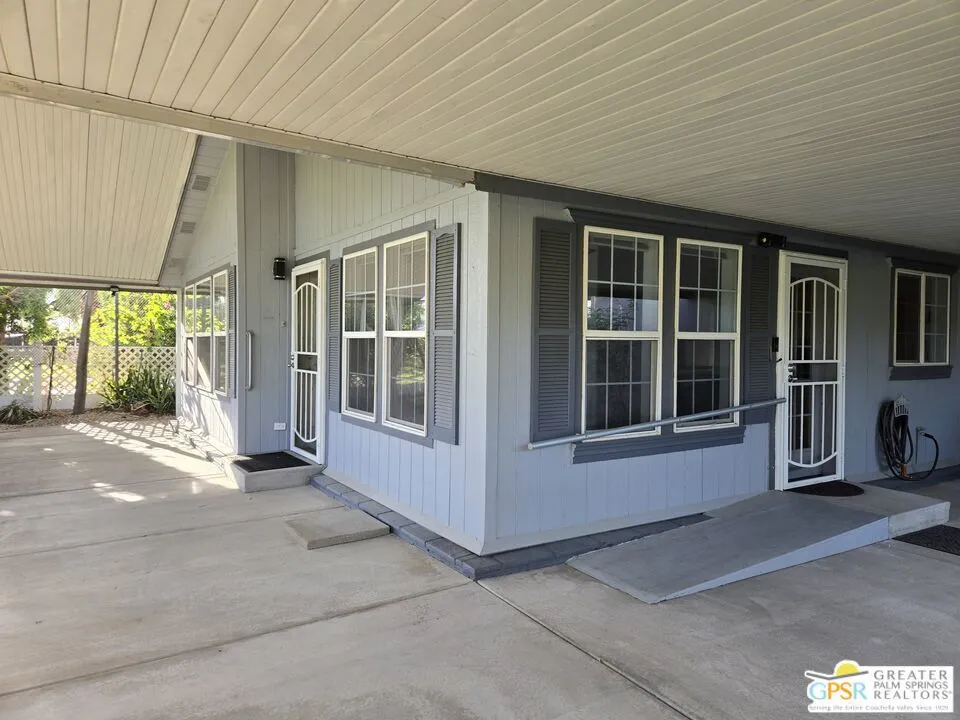 208 Marisma Way Cathedral City, CA 92234
