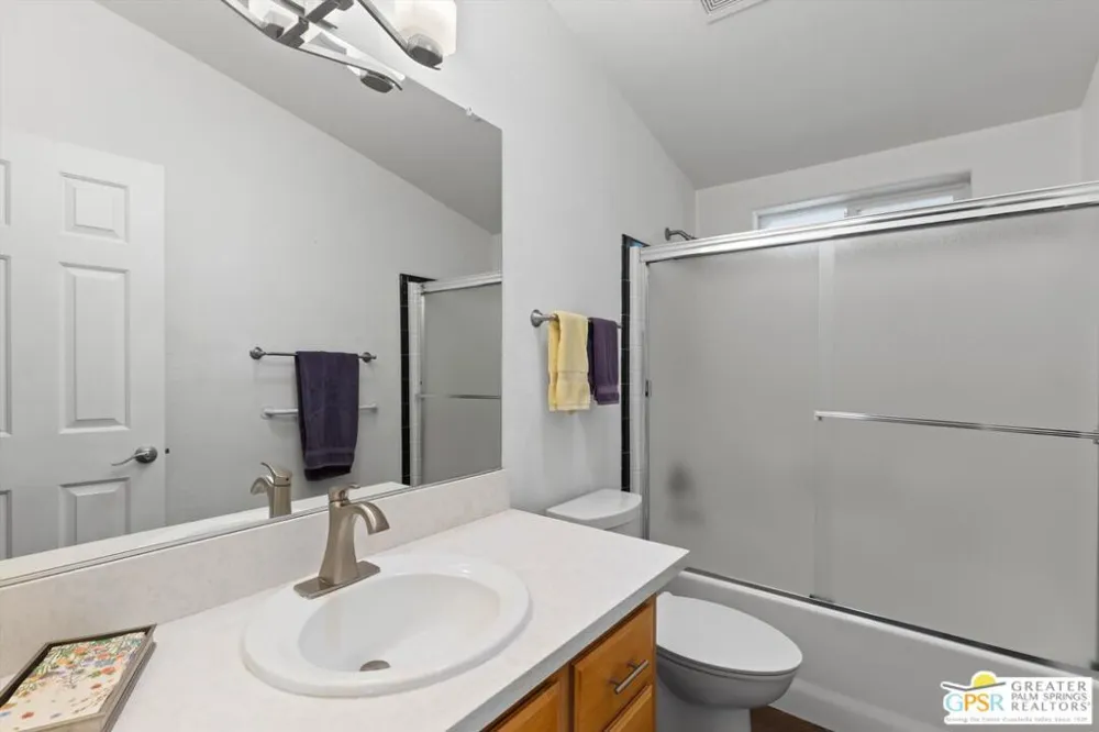 208 Marisma Way Cathedral City, CA 92234