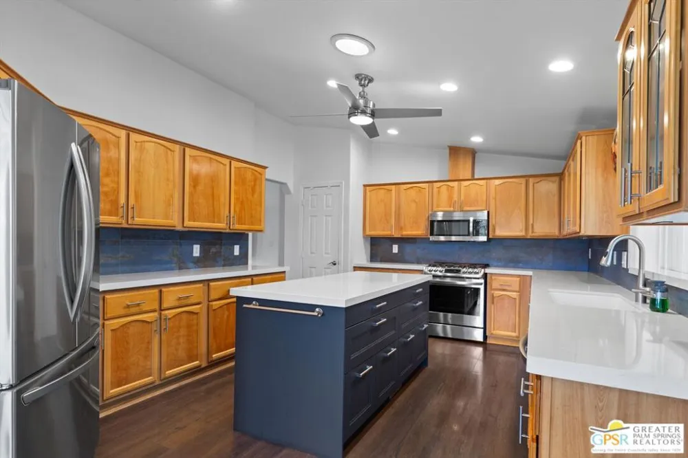 208 Marisma Way Cathedral City, CA 92234