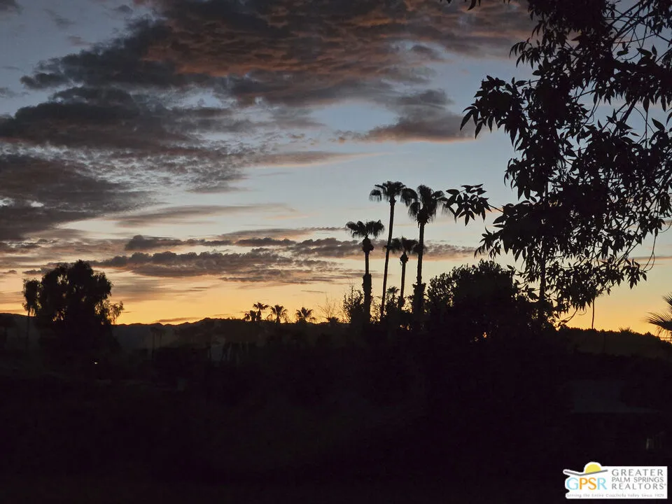 208 Marisma Way Cathedral City, CA 92234
