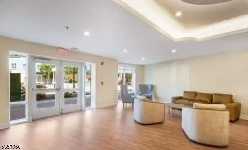 501 South Ave #202 Unit 202 Westfield Town, NJ 07090