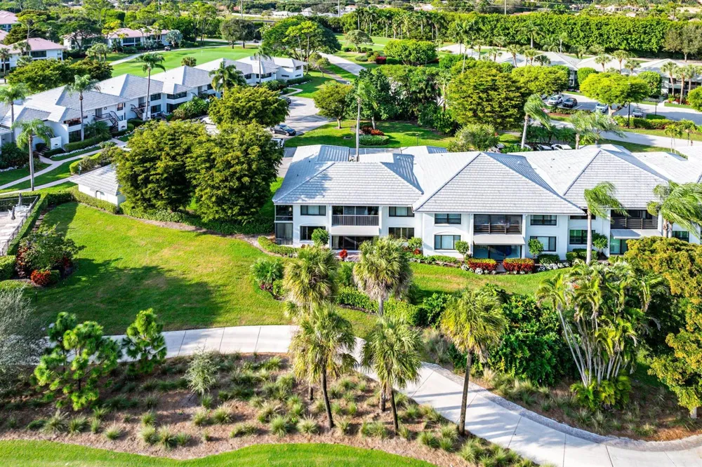 3954 QUAIL RIDGE DRIVE #Egret Boynton Beach, FL 33436