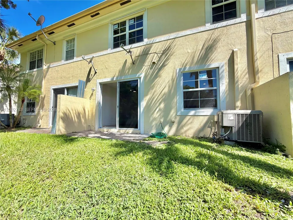 8452 SW 29th St #105 Miramar, FL 33025