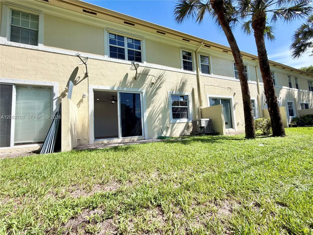 8452 SW 29th St #105 Miramar, FL 33025