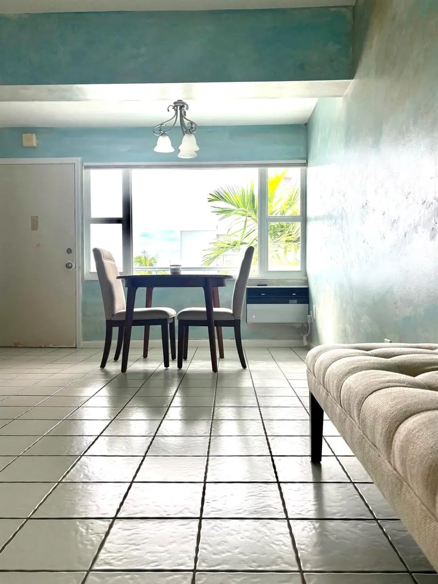 9 BIRCH ROAD #402 Fort Lauderdale, FL 33304