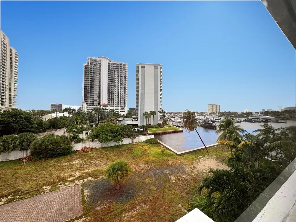 9 BIRCH ROAD #402 Fort Lauderdale, FL 33304