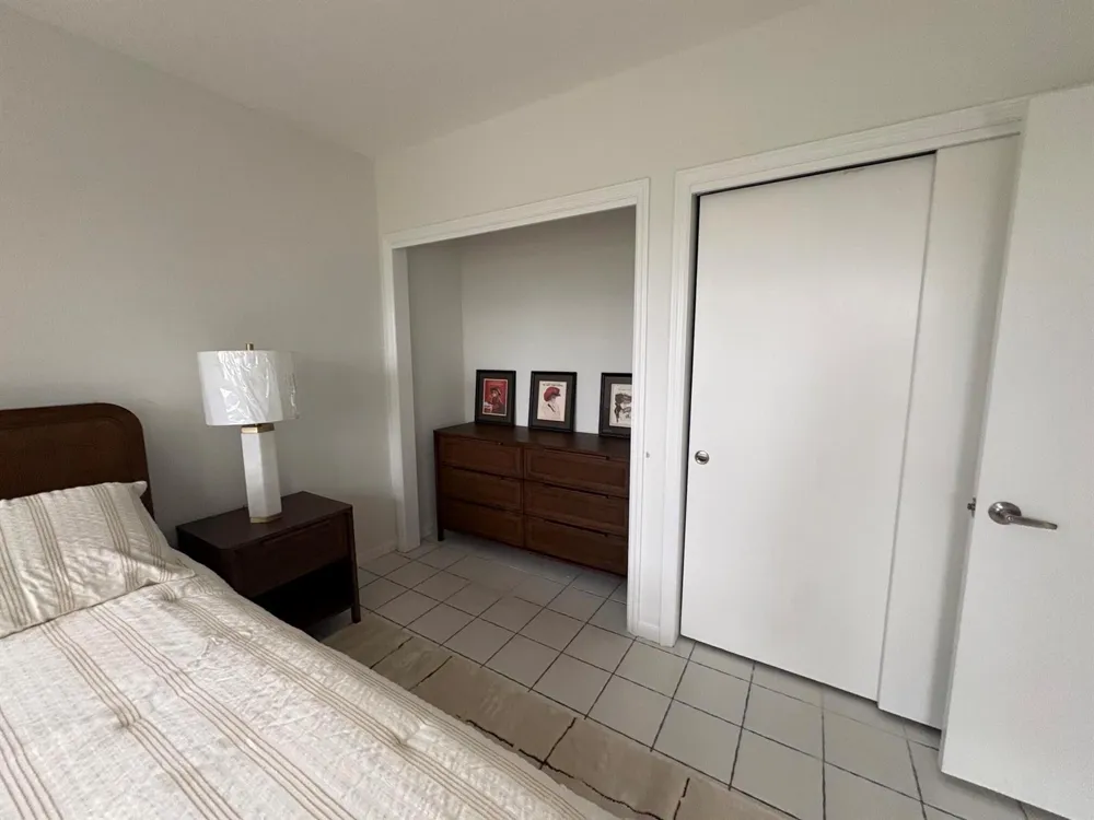 9 BIRCH ROAD #402 Fort Lauderdale, FL 33304