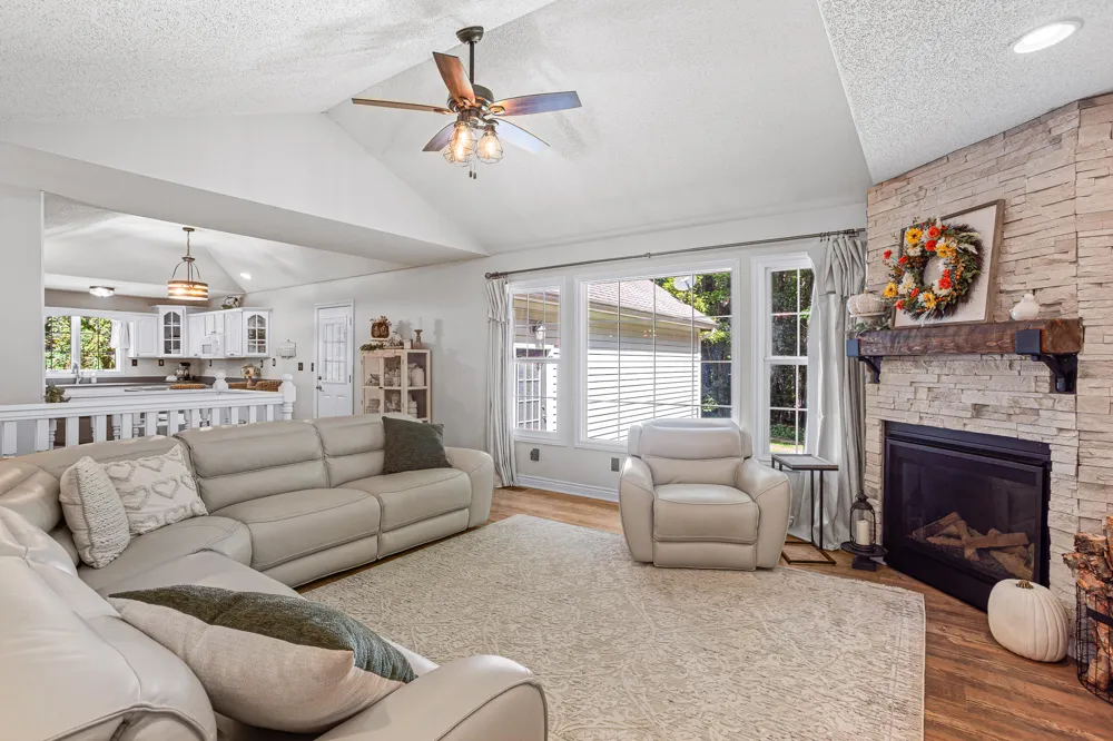 4861 Hidden Hills Circle Howell, MI 48855