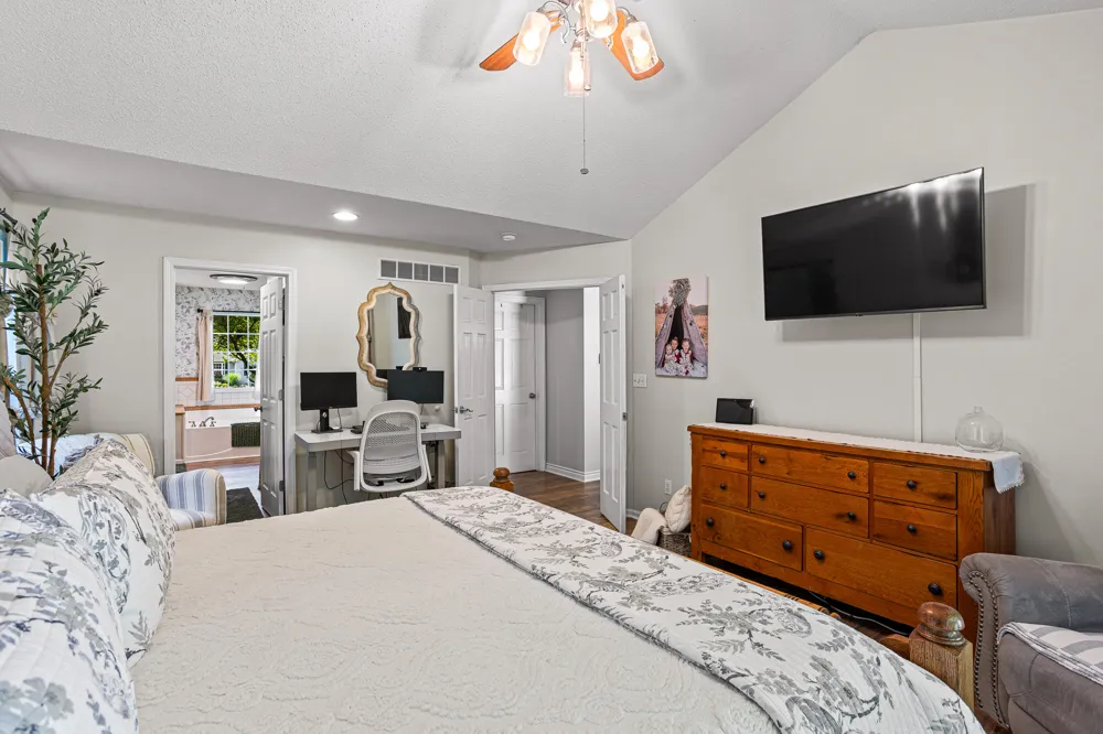 4861 Hidden Hills Circle Howell, MI 48855