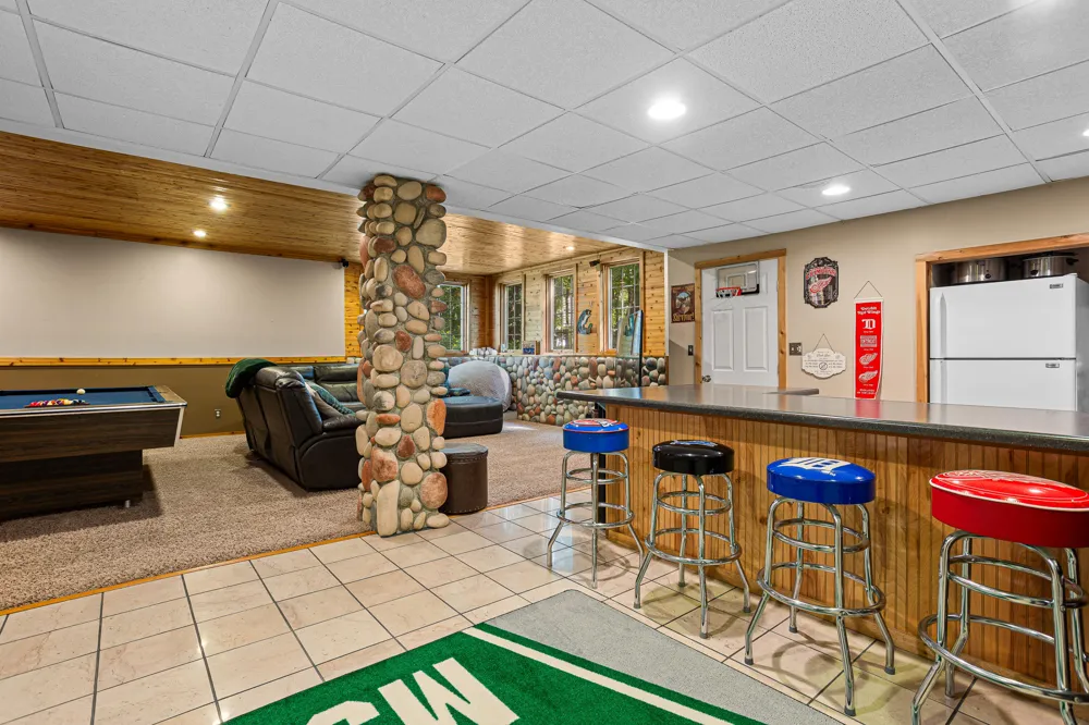 4861 Hidden Hills Circle Howell, MI 48855