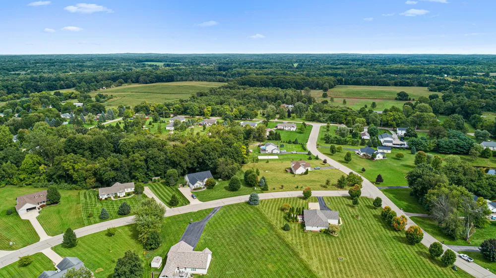 4861 Hidden Hills Circle Howell, MI 48855