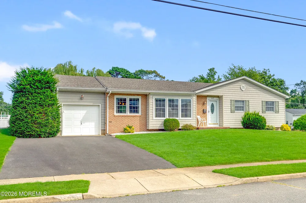 87 Charleson Road Brick, NJ 08724