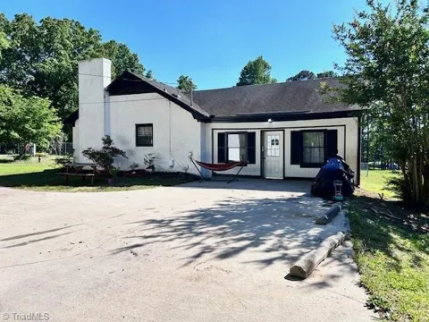 2 Terrell Place
