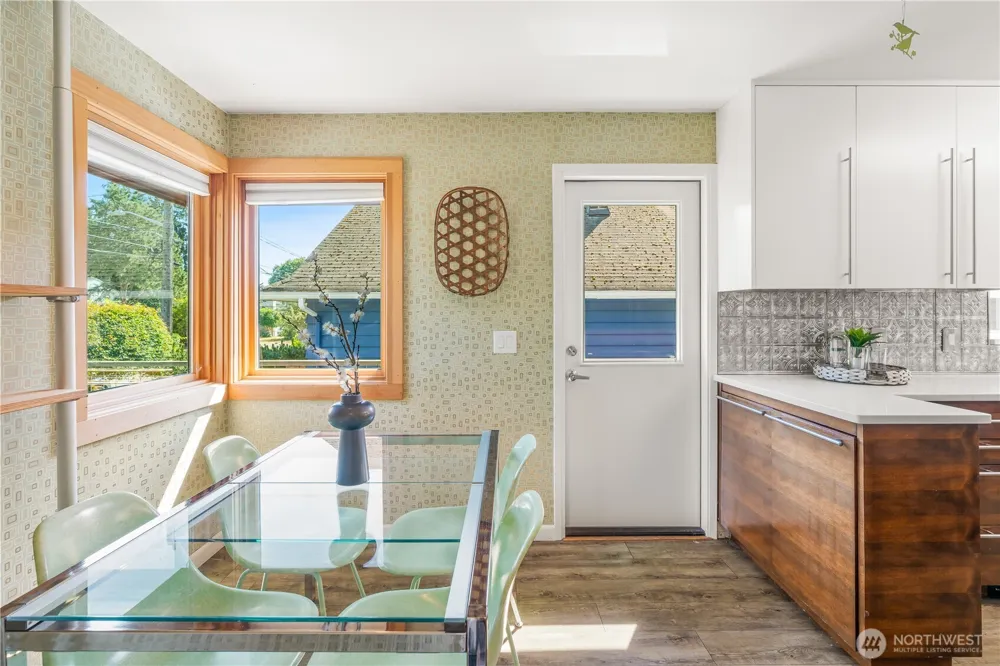 12015 Dayton Avenue Seattle, WA 98133