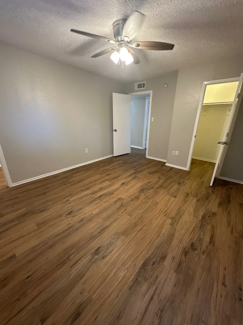 1014 Tulip Trail Mesquite, TX 75149