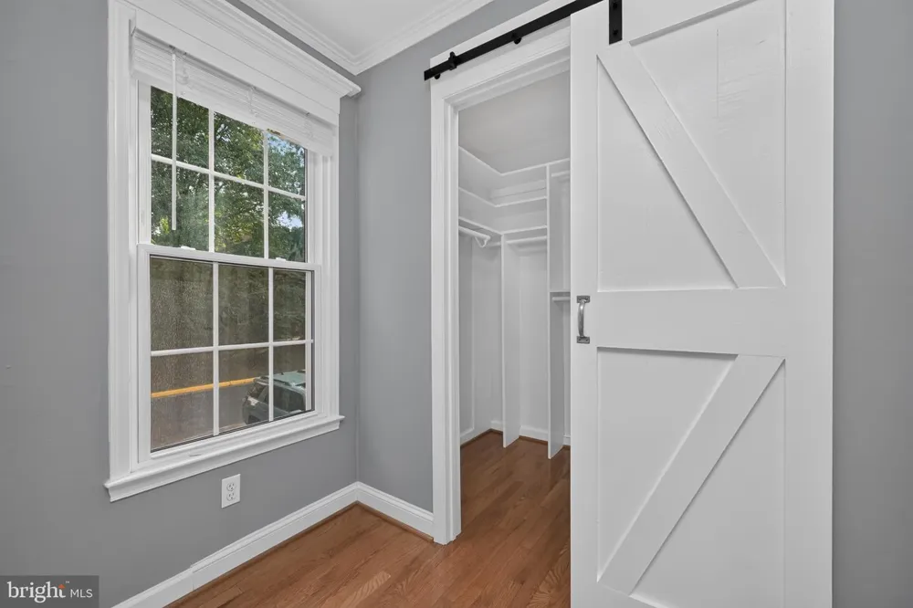 11870 ABERCORN COURT Reston, VA 20191