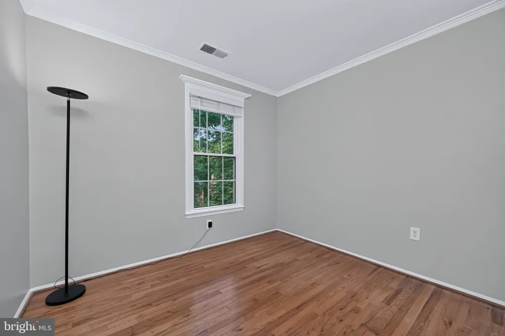 11870 ABERCORN COURT Reston, VA 20191