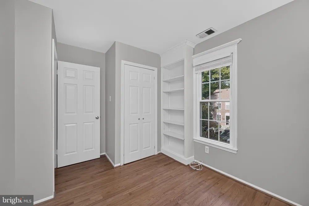 11870 ABERCORN COURT Reston, VA 20191