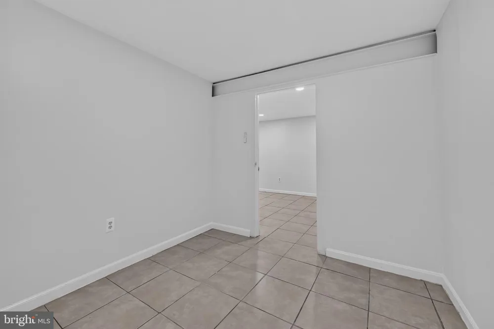 11870 ABERCORN COURT Reston, VA 20191