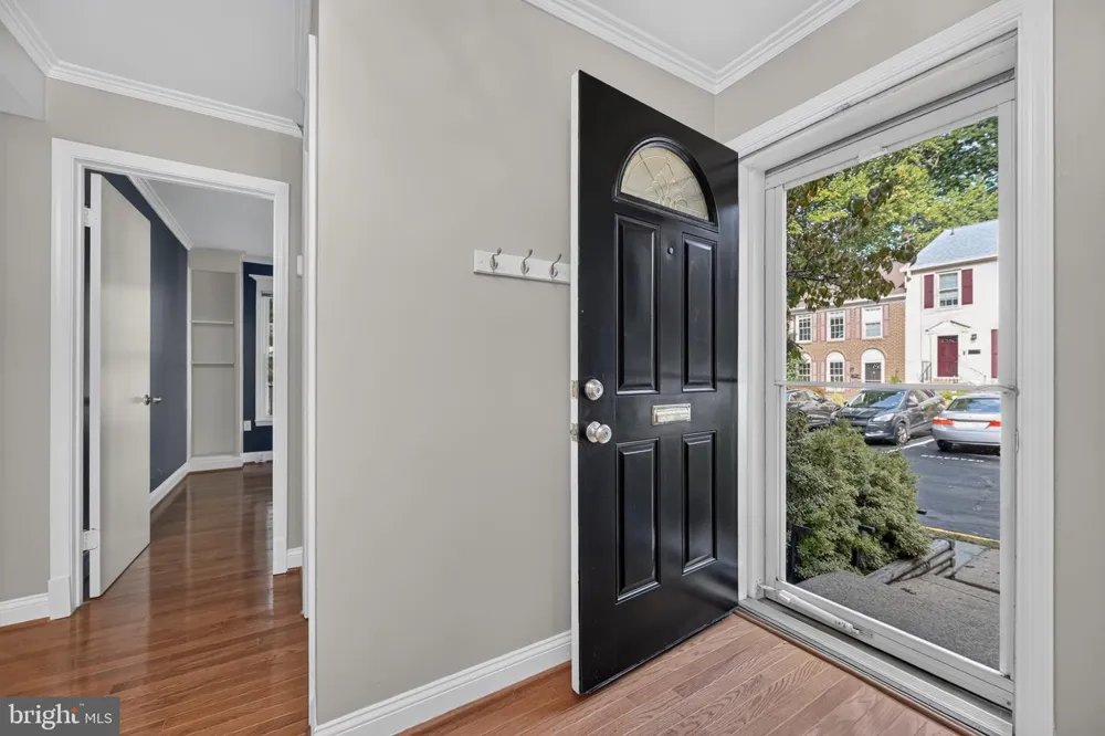 11870 ABERCORN COURT Reston, VA 20191