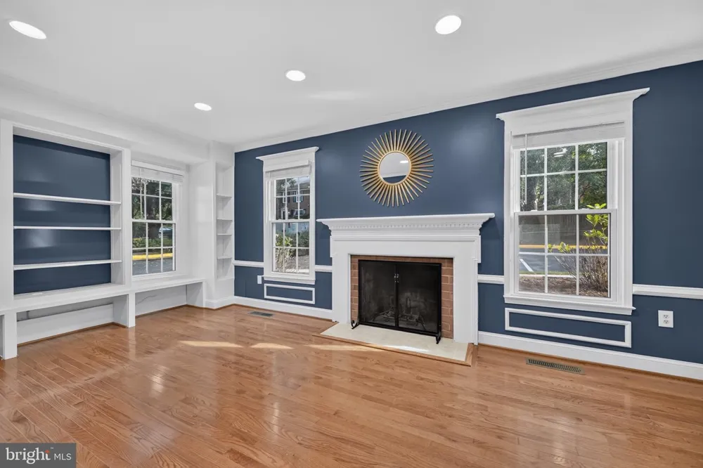 11870 ABERCORN COURT Reston, VA 20191