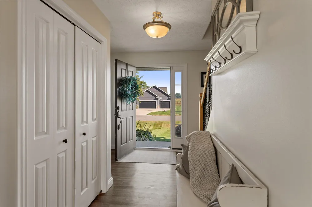 69428 Sundance Drive Edwardsburg, MI 49112