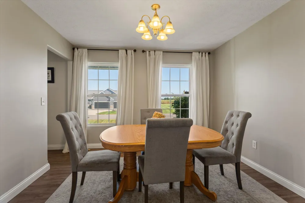 69428 Sundance Drive Edwardsburg, MI 49112