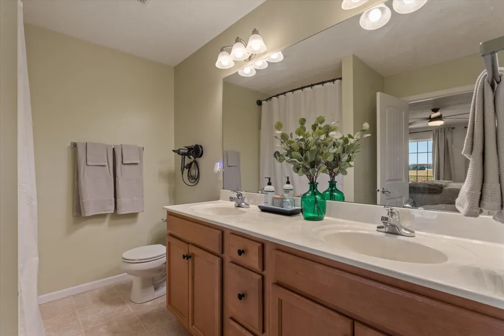 69428 Sundance Drive Edwardsburg, MI 49112